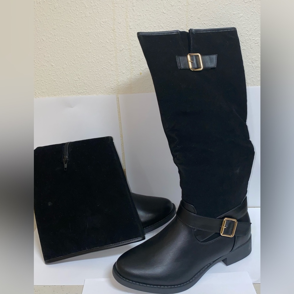 Raelynn Buckled Flat Boot - Size 7.5 Black